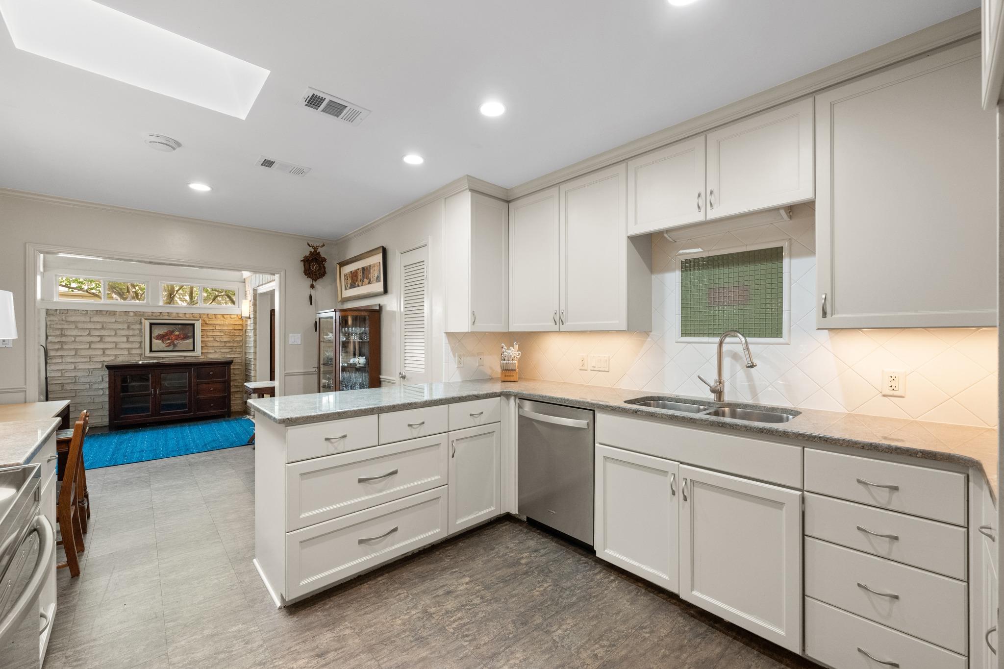 8107 Middle CT