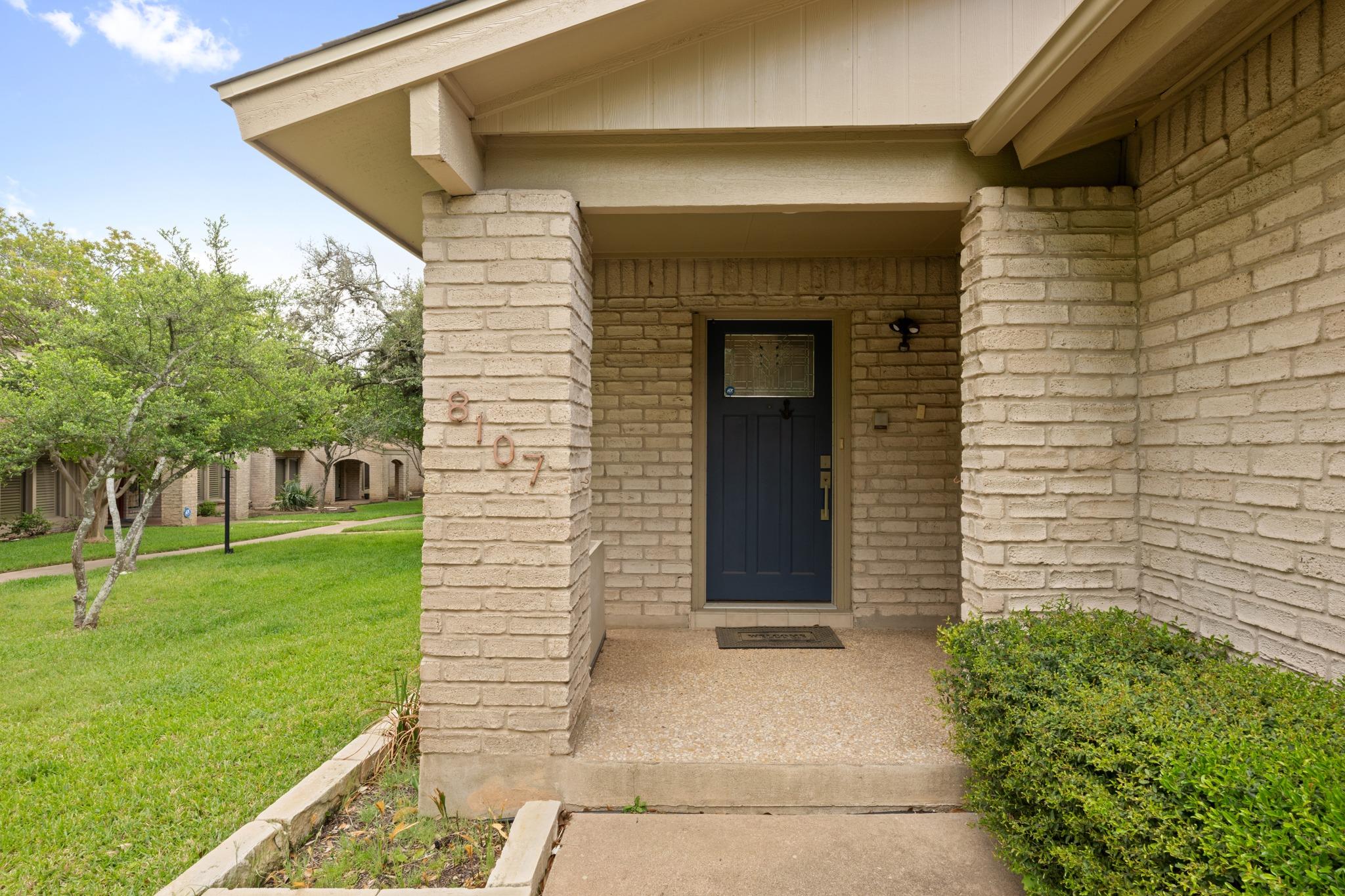 8107 Middle CT
