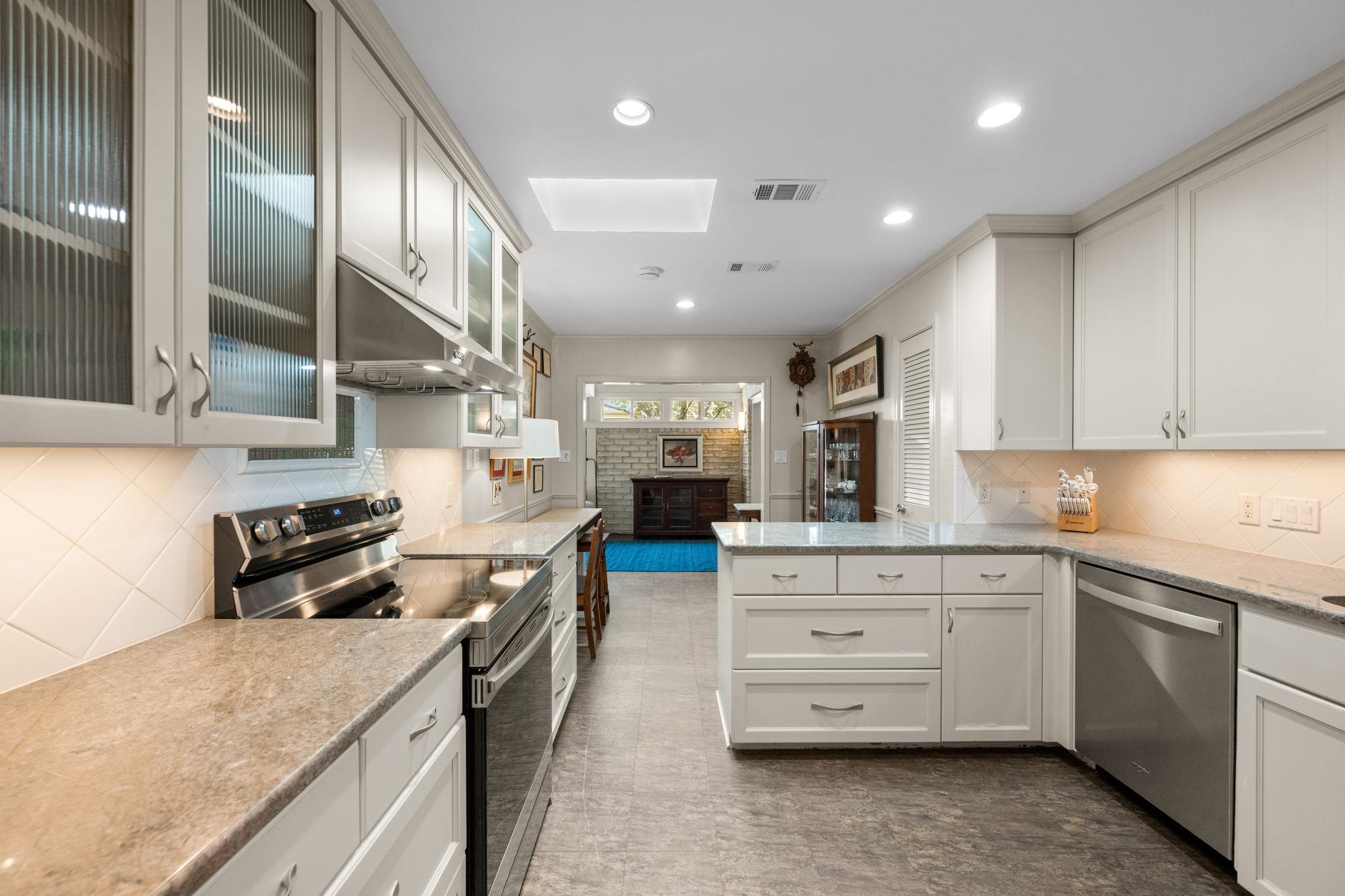 8107 Middle CT