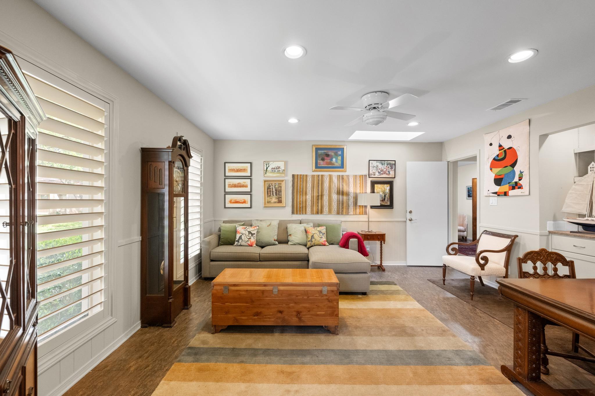 8107 Middle CT