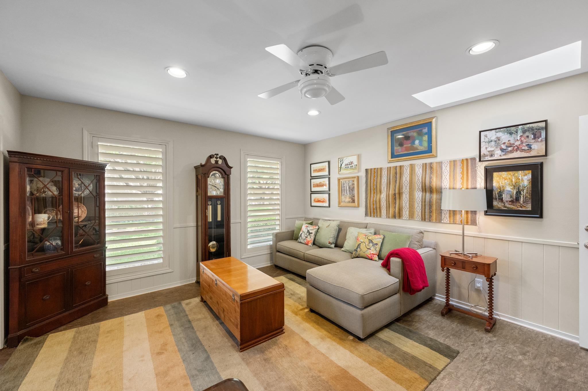 8107 Middle CT