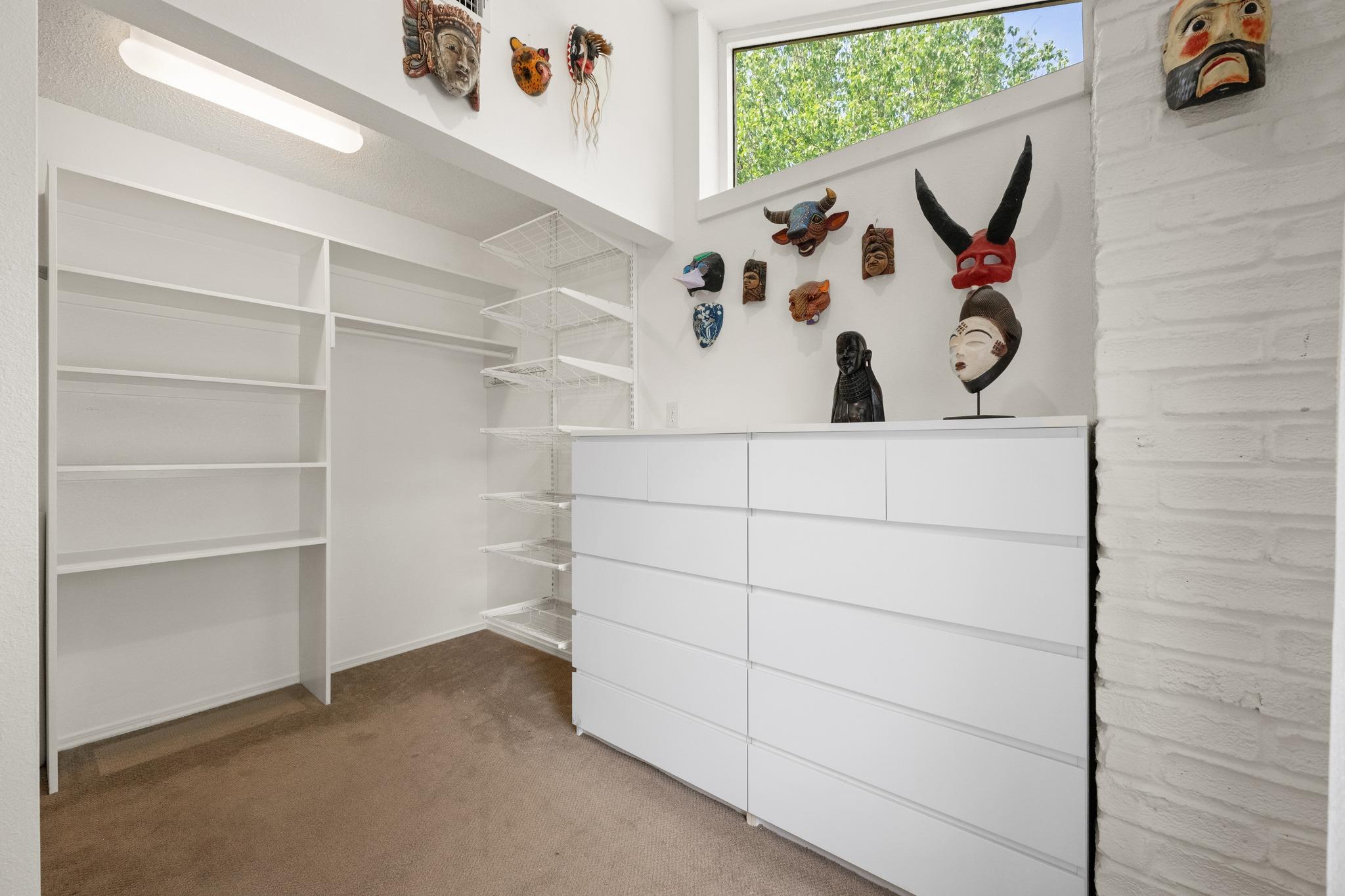 8107 Middle CT
