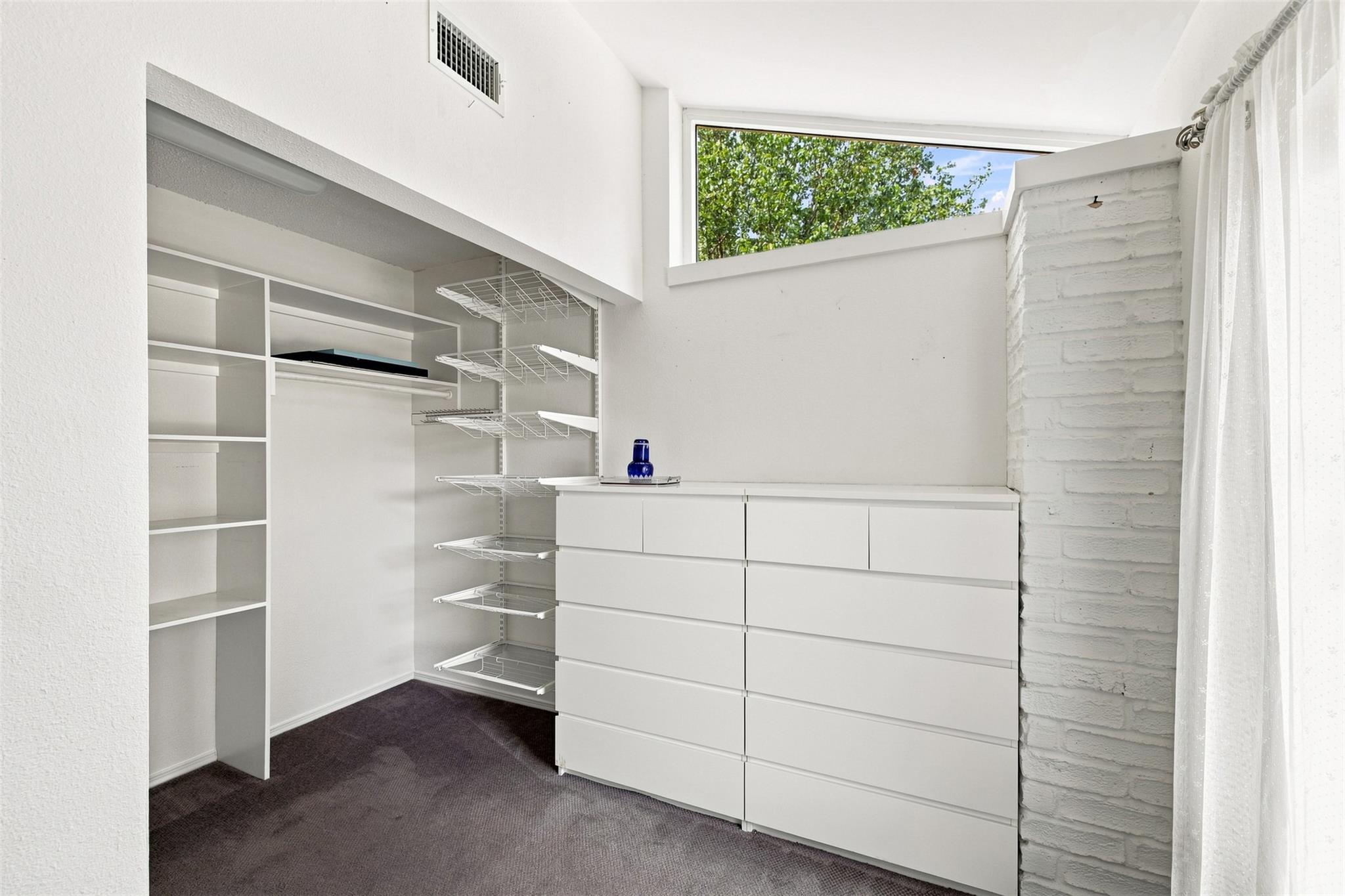 8107 Middle CT