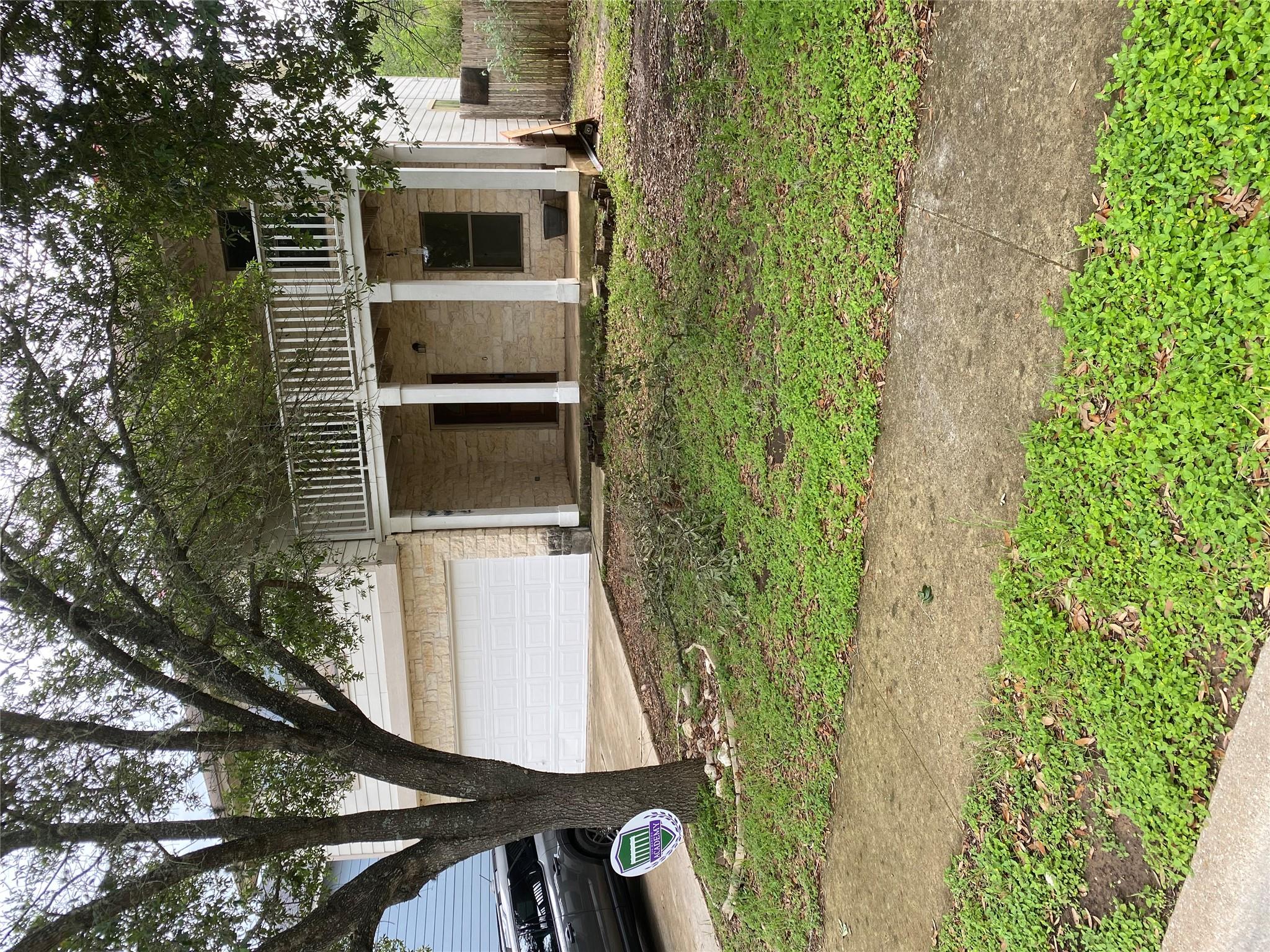 1405 Meadow PKWY