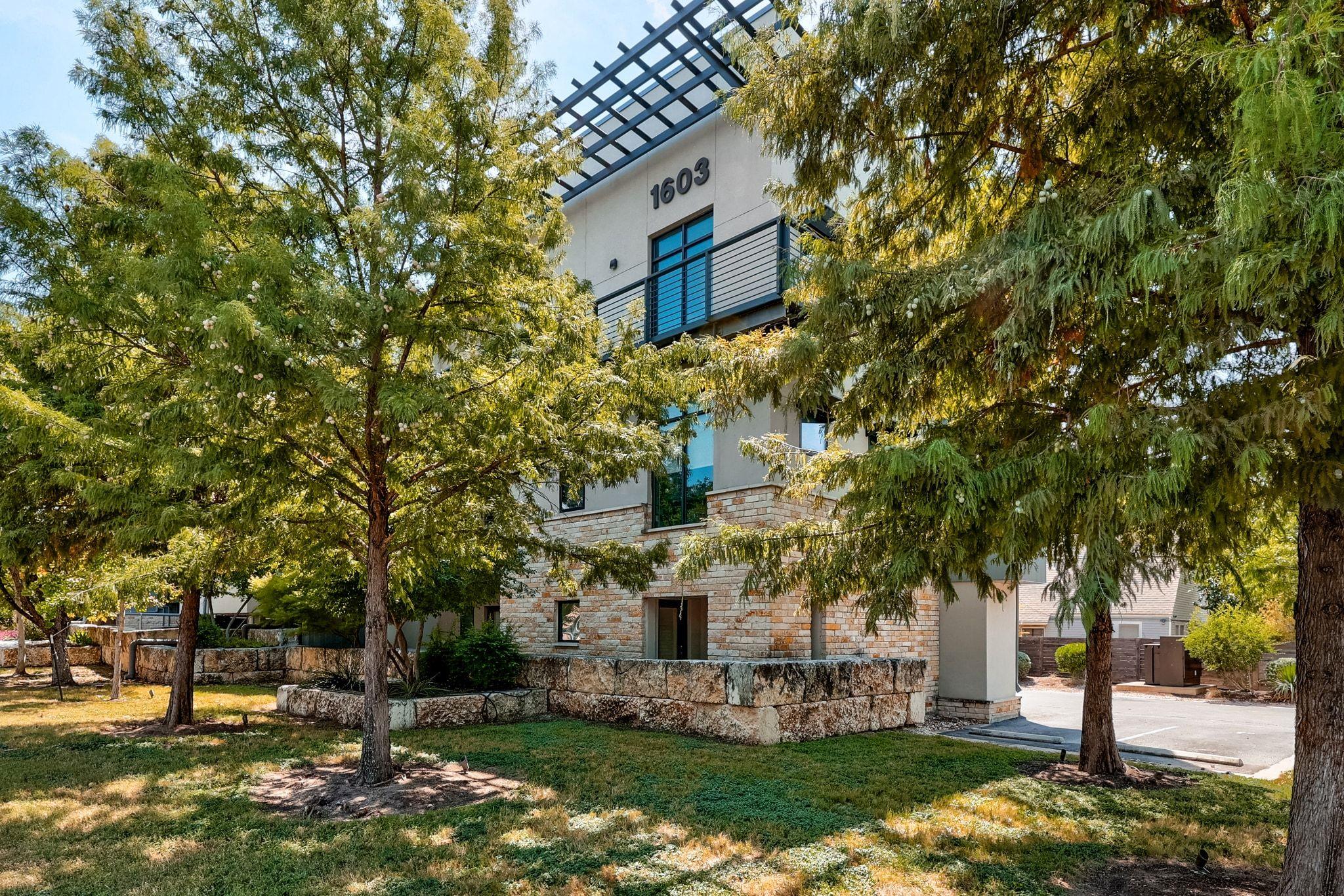 1603 Enfield RD # 211