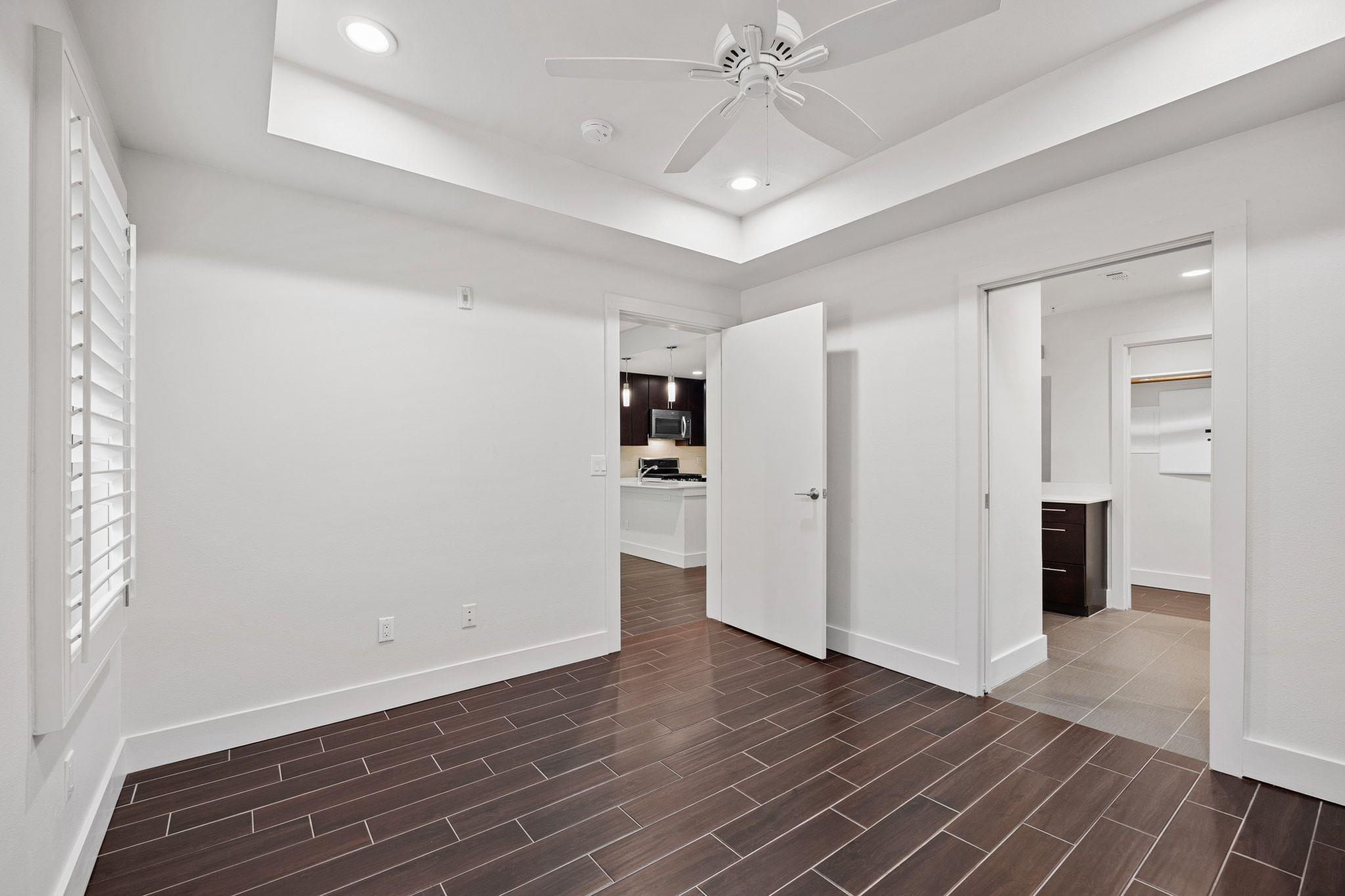 1603 Enfield RD # 211