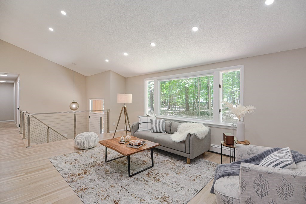 27 Adams Dr