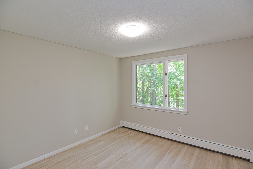 27 Adams Dr