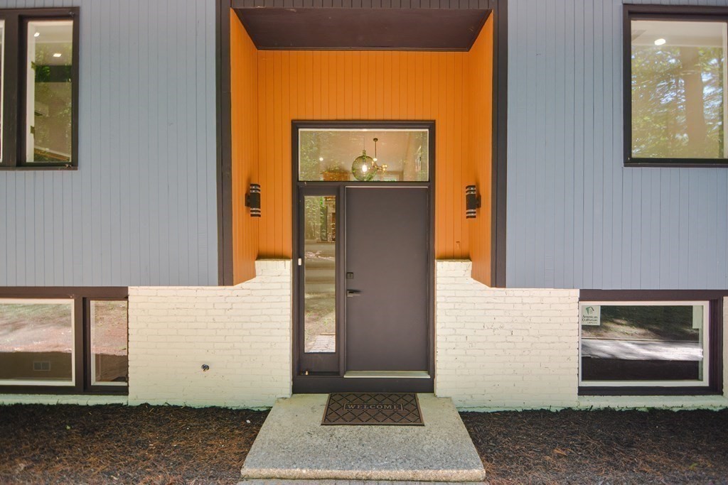 27 Adams Dr