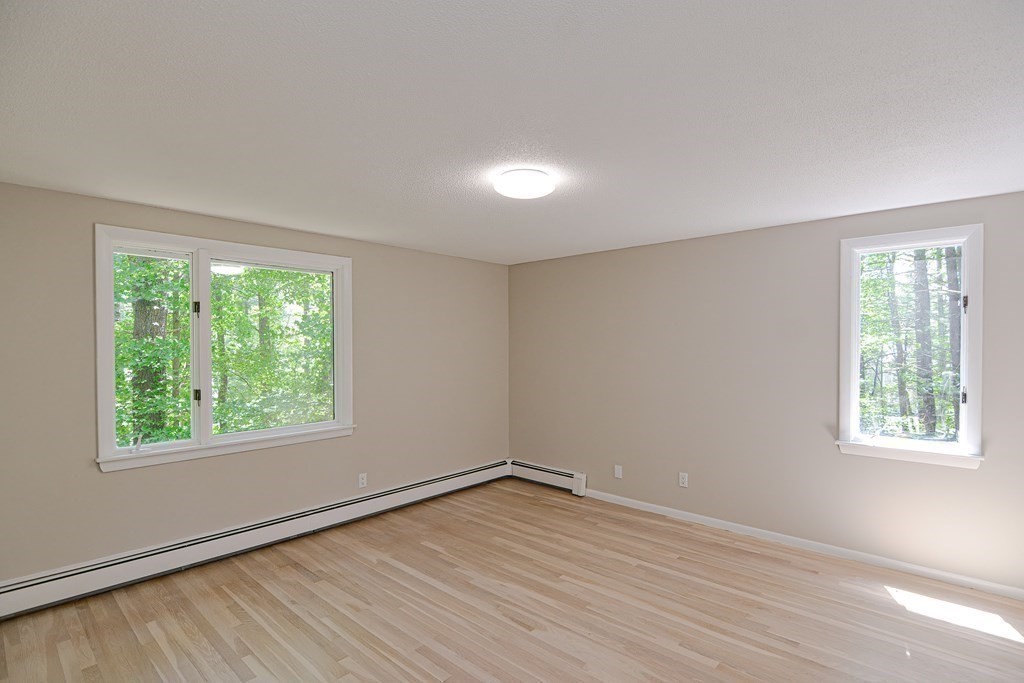 27 Adams Dr