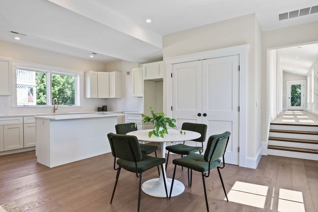 83 Glendower Rd # 2
