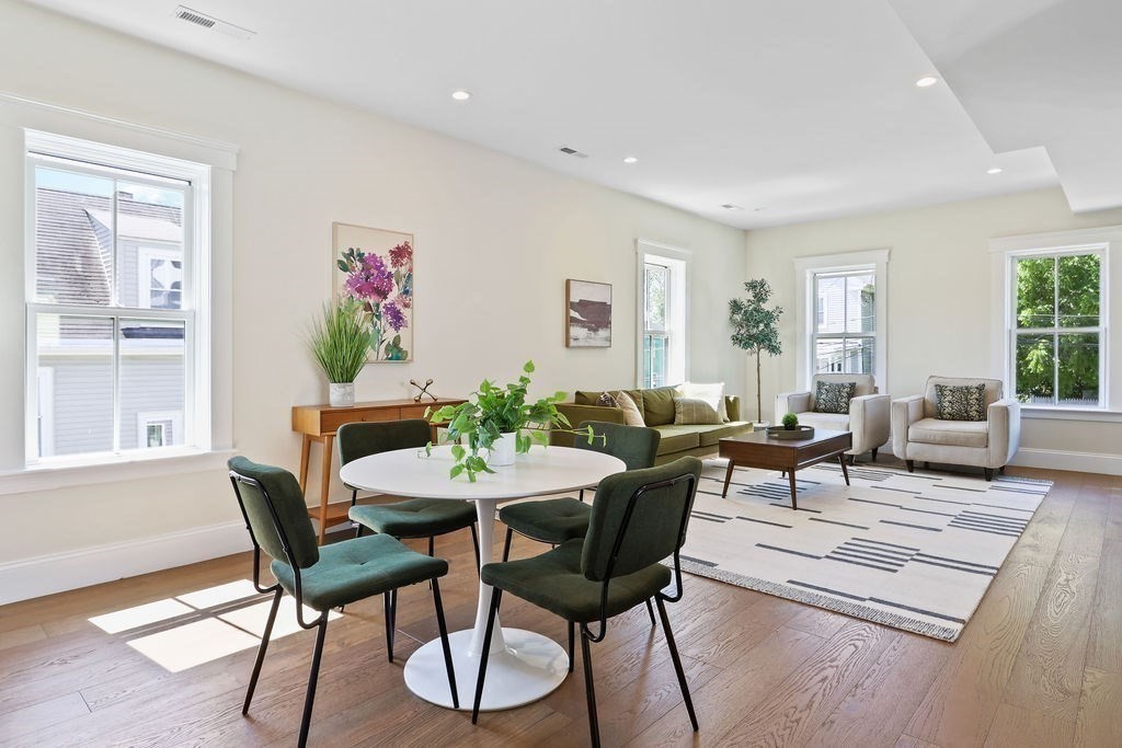 83 Glendower Rd # 2