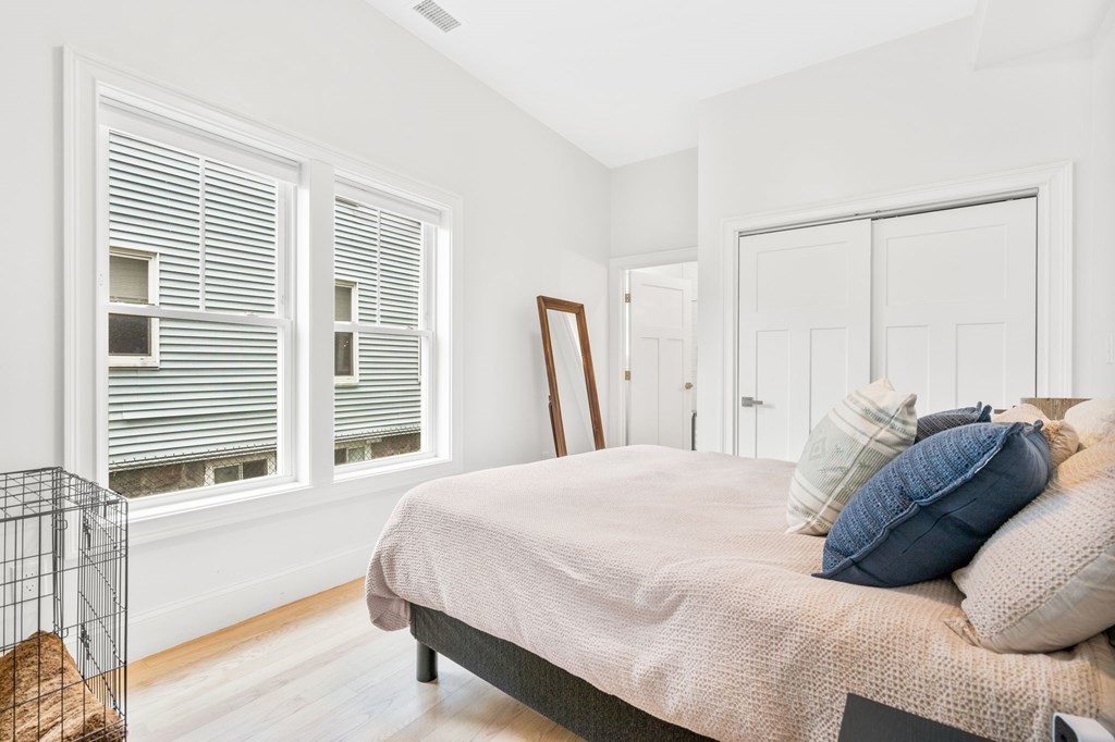 28 Browning Ave # 1