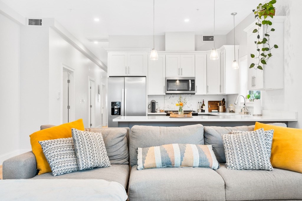 28 Browning Ave # 1