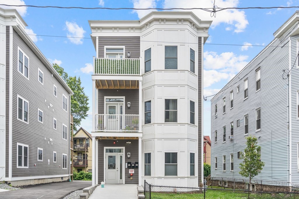 28 Browning Ave # 1
