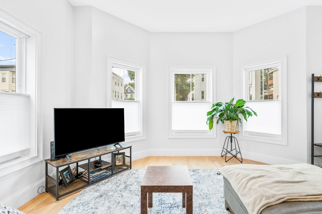 28 Browning Ave # 1