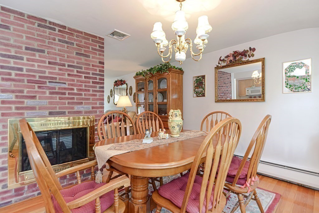 84 Plymouth Rd