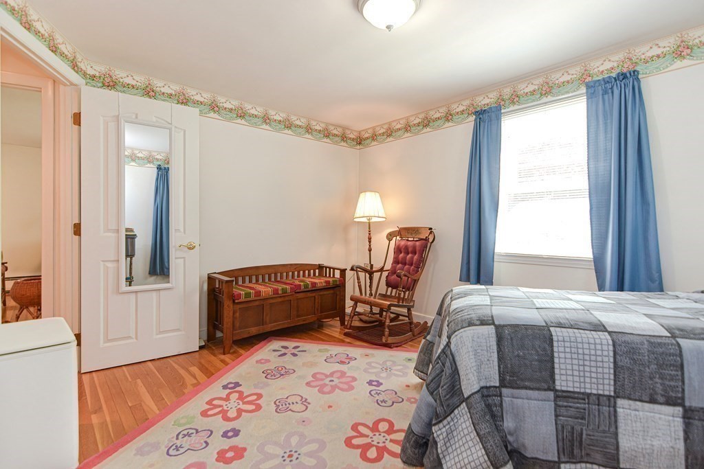 84 Plymouth Rd