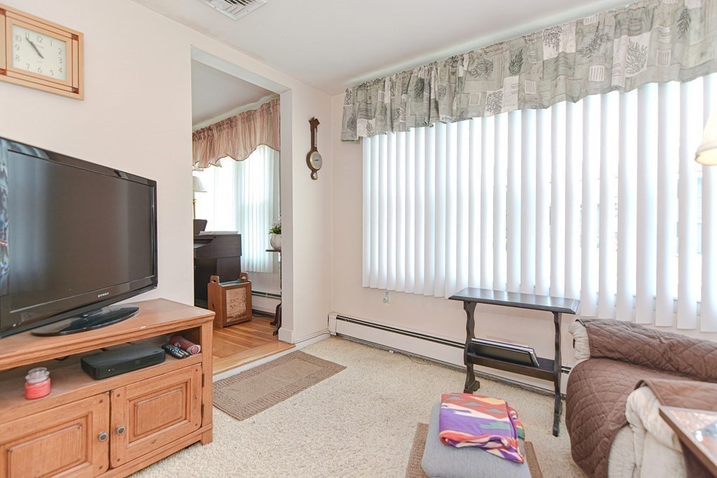 84 Plymouth Rd
