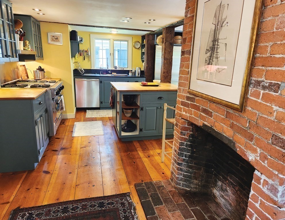 6 Sudbury Rd