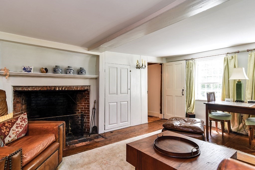 6 Sudbury Rd