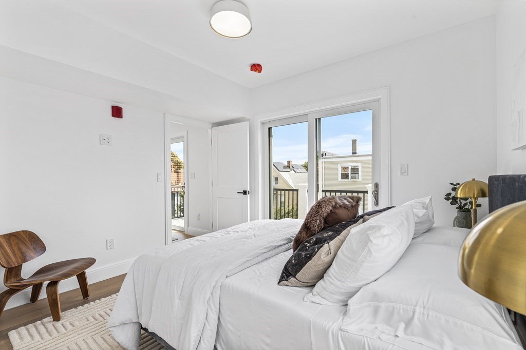 63-3 Merriam St # 3