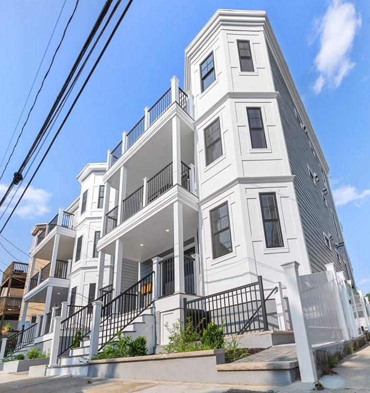 63-3 Merriam St # 3