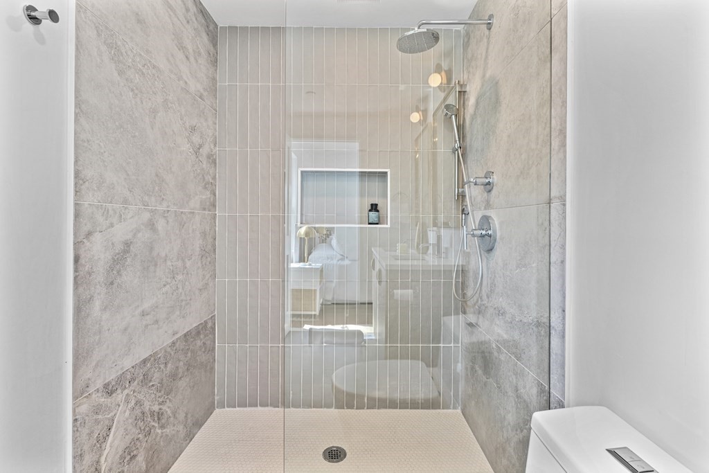 63-3 Merriam St # 3