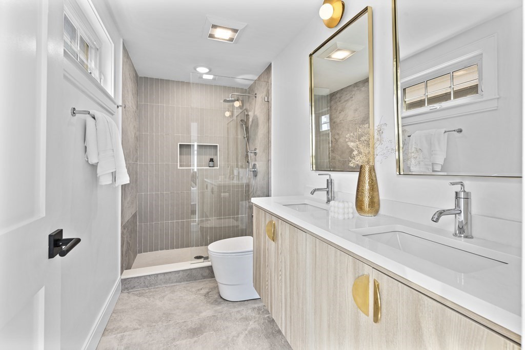 63-3 Merriam St # 3