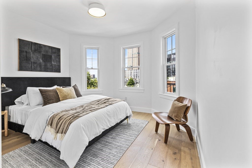63-3 Merriam St # 3