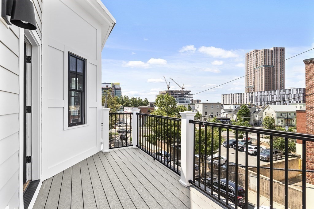 63-3 Merriam St # 3