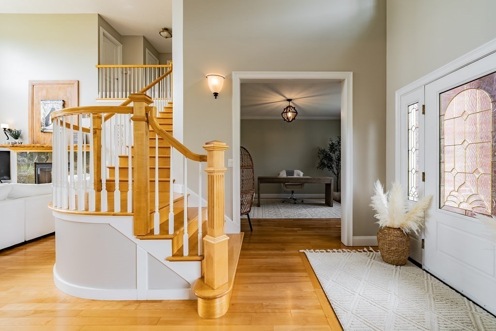 15 Wandering Meadows Ln