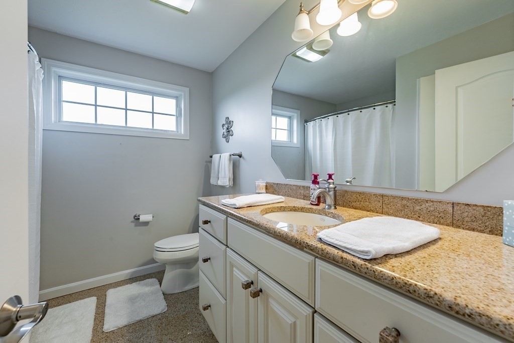 15 Wandering Meadows Ln