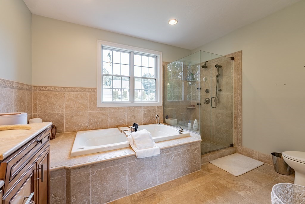 15 Wandering Meadows Ln