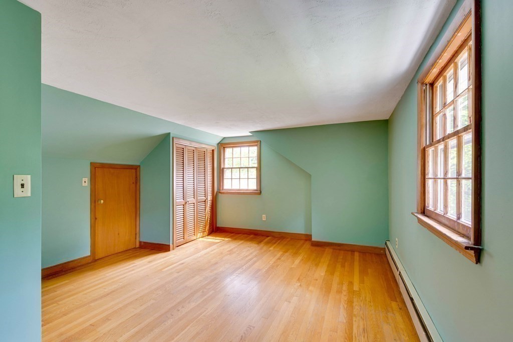 3 Brookside Circle