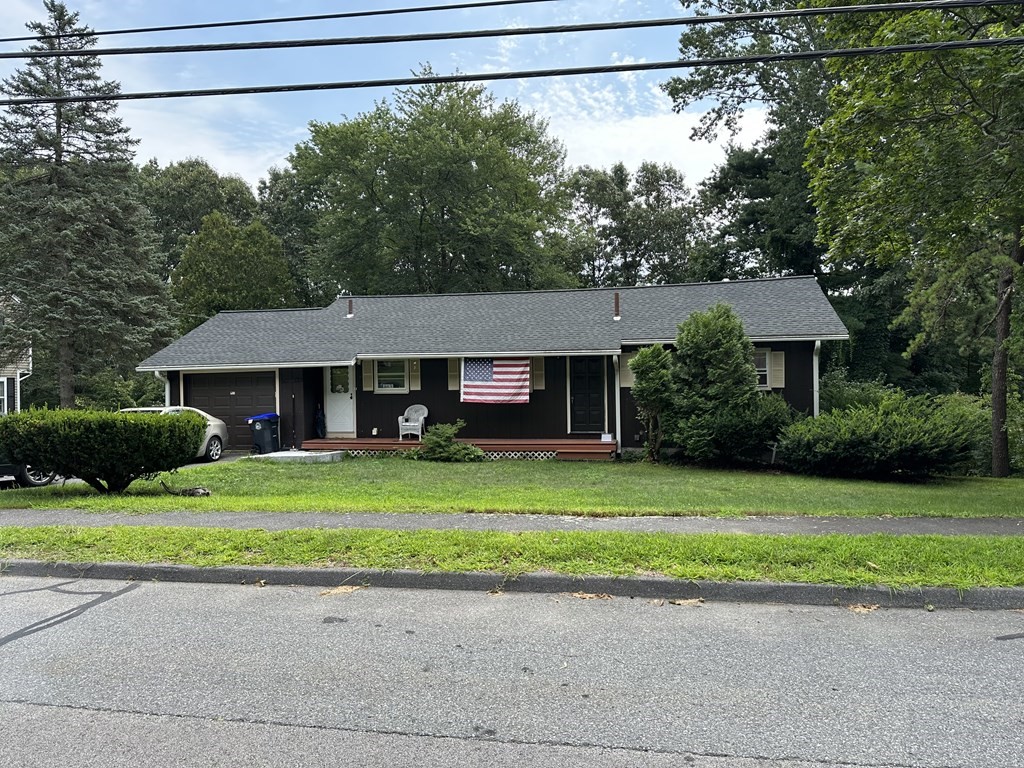 12 Seneca Dr.