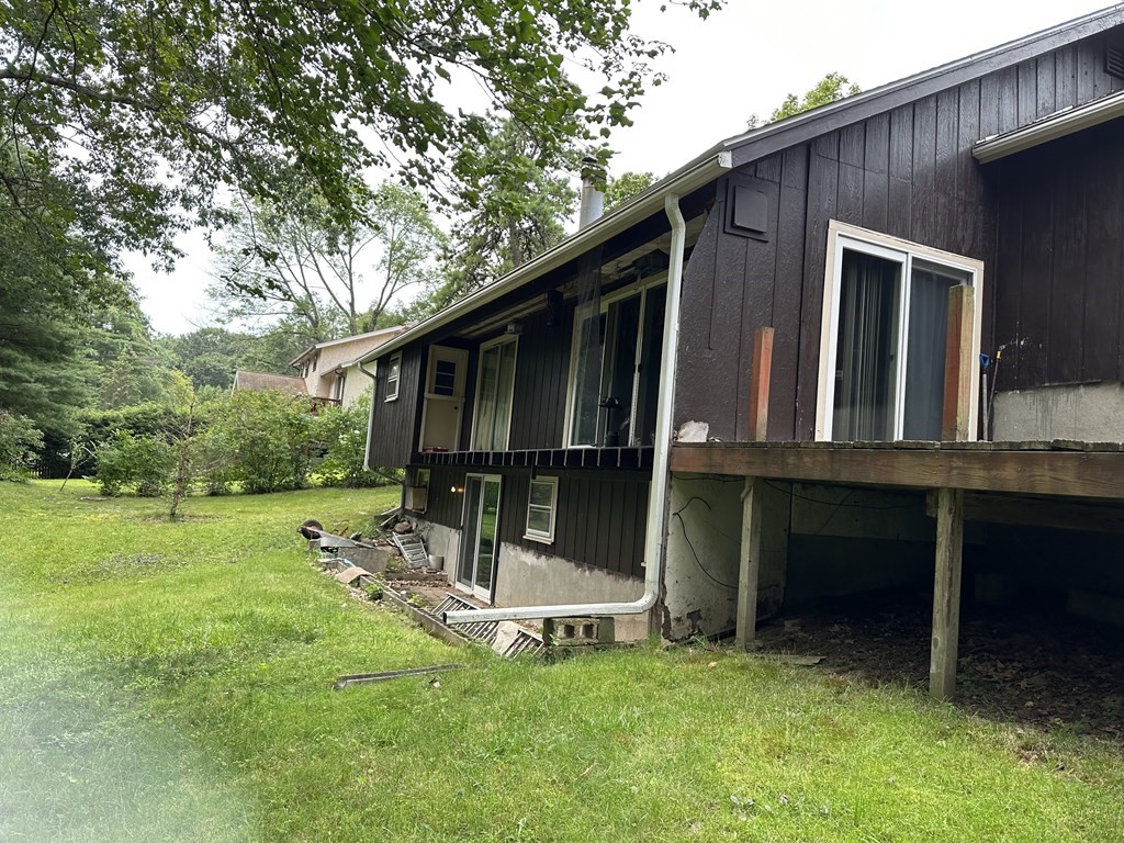 12 Seneca Dr.