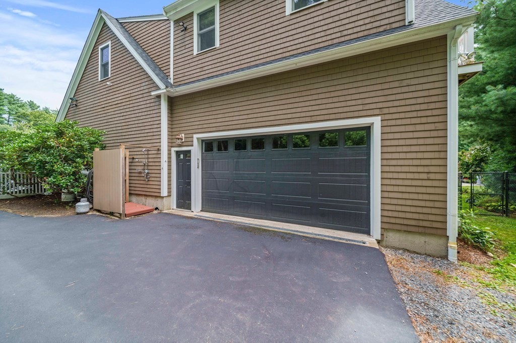 171 River Rd