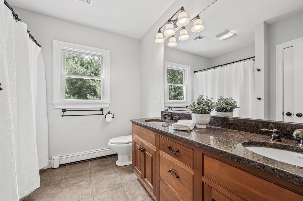 171 River Rd