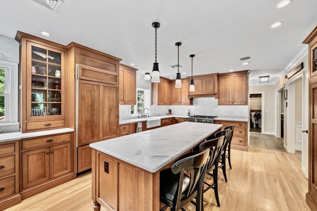 171 River Rd