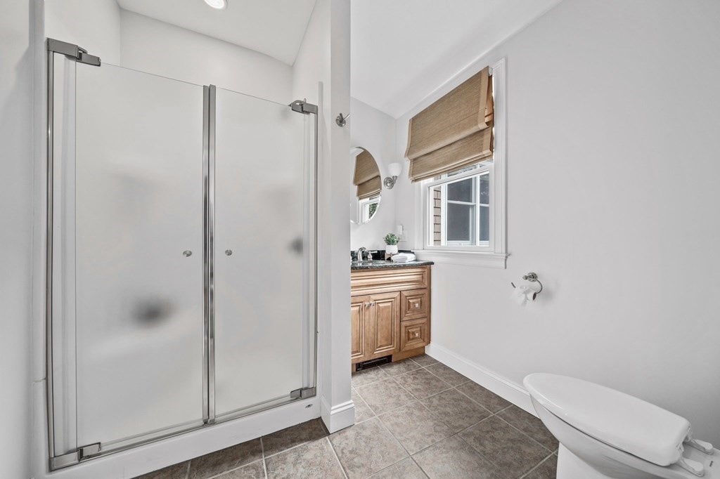 171 River Rd