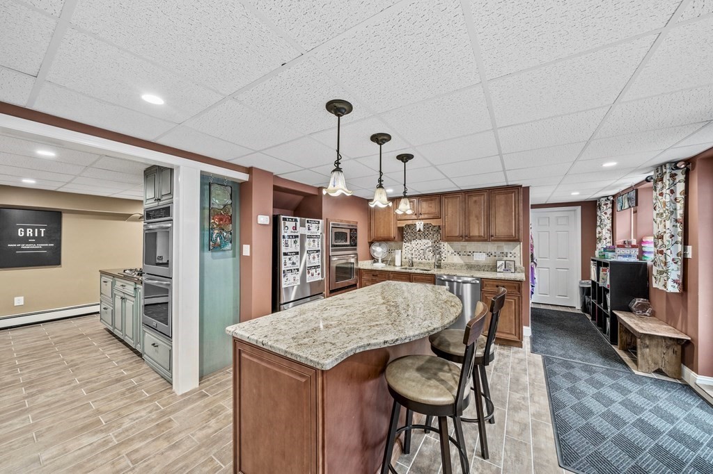 171 River Rd