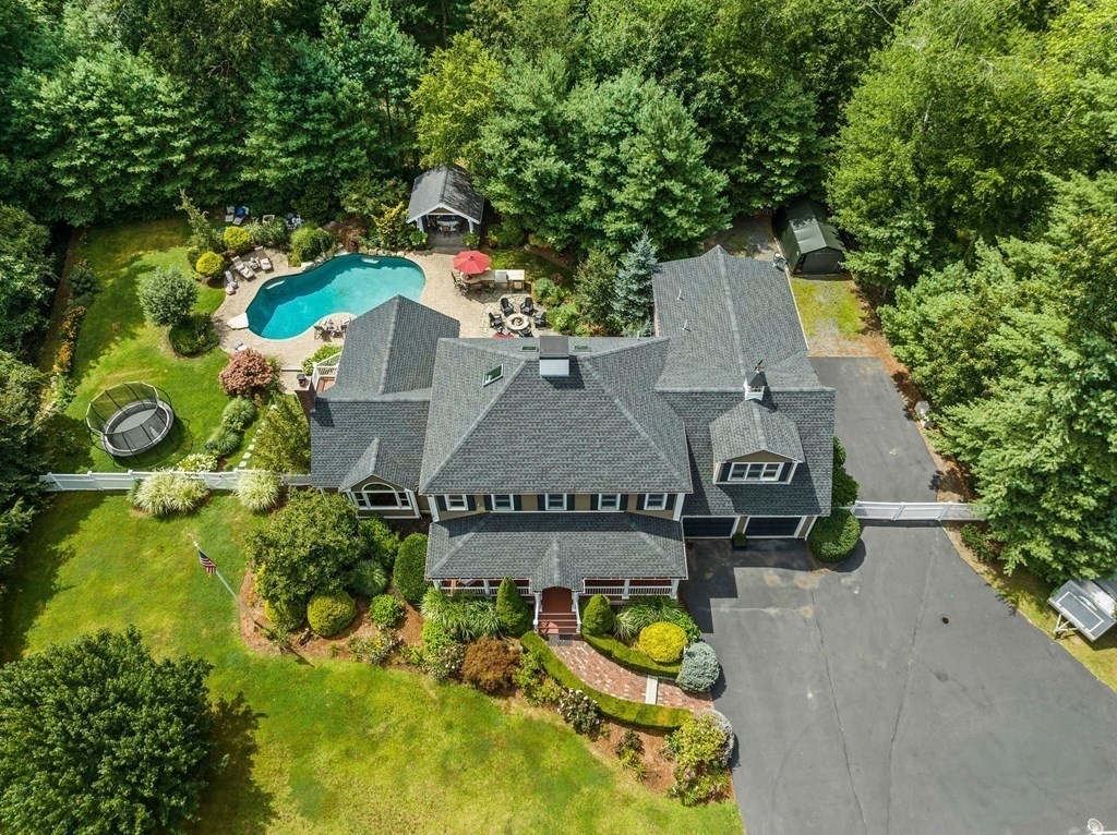 171 River Rd