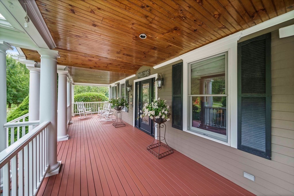 171 River Rd