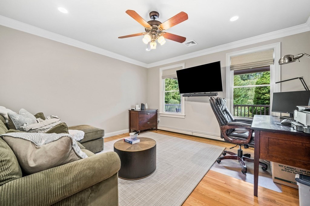171 River Rd