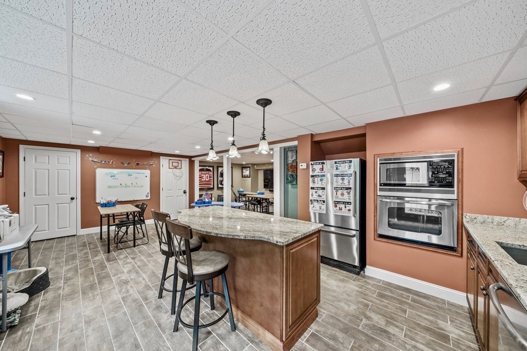 171 River Rd