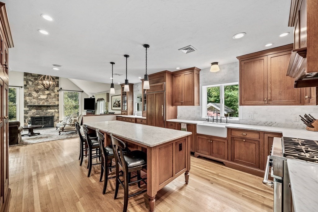 171 River Rd