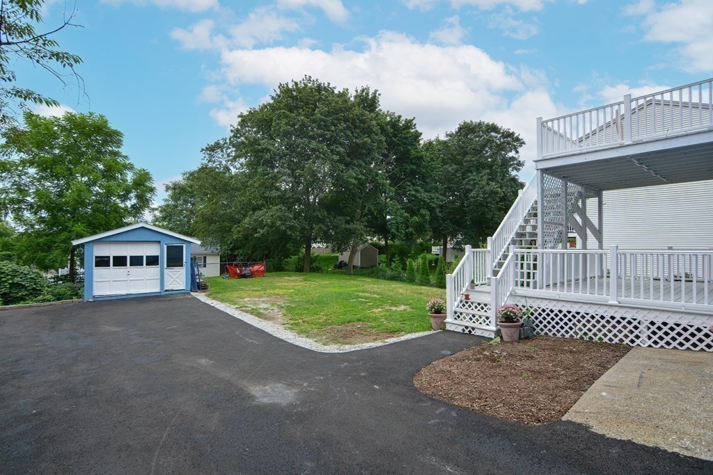 11 Belmont St