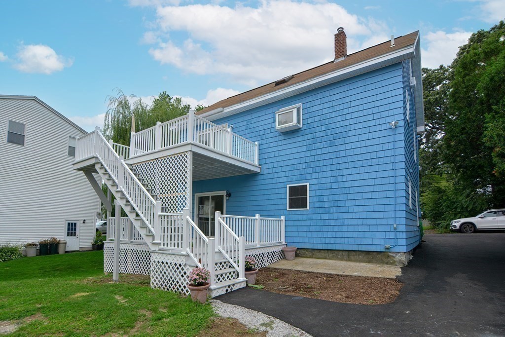 11 Belmont St