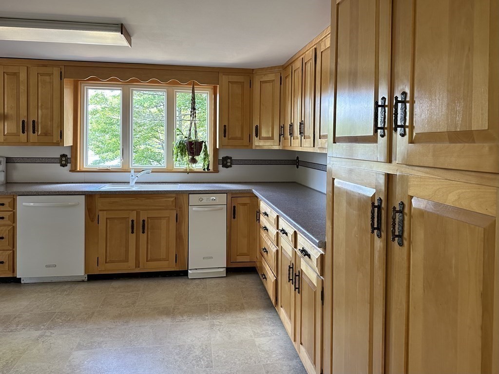 3 Oak Grove